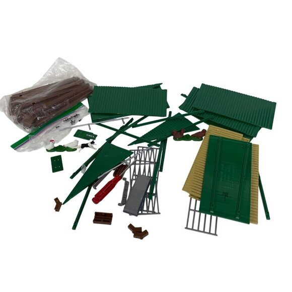 Britain Ltd Farm Shed Country Building Kit With Accessories & Animals - Picture 1 of 5